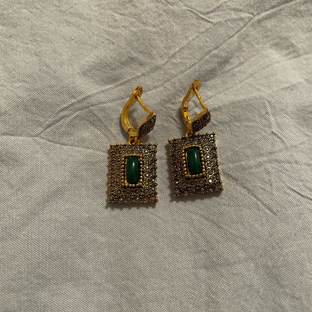 Elegant Gold and Green Drop Earrings